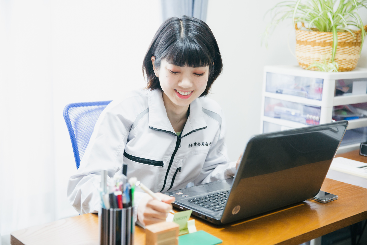 弊社担当者が、千葉市（中央区・緑区・若葉区）・四街道市・市原市・大網白里市・茂原市・長生郡・袖ヶ浦市・木更津市・君津市など内房・外房エリアのお客様からの外構・エクステリア・土地造成工事のお見積のご依頼に応対しています。